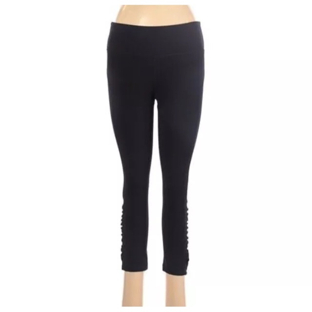 TEK GEAR Women’s Shapewear Activewear Black Mid Waisted Yoga Capri Pants Small